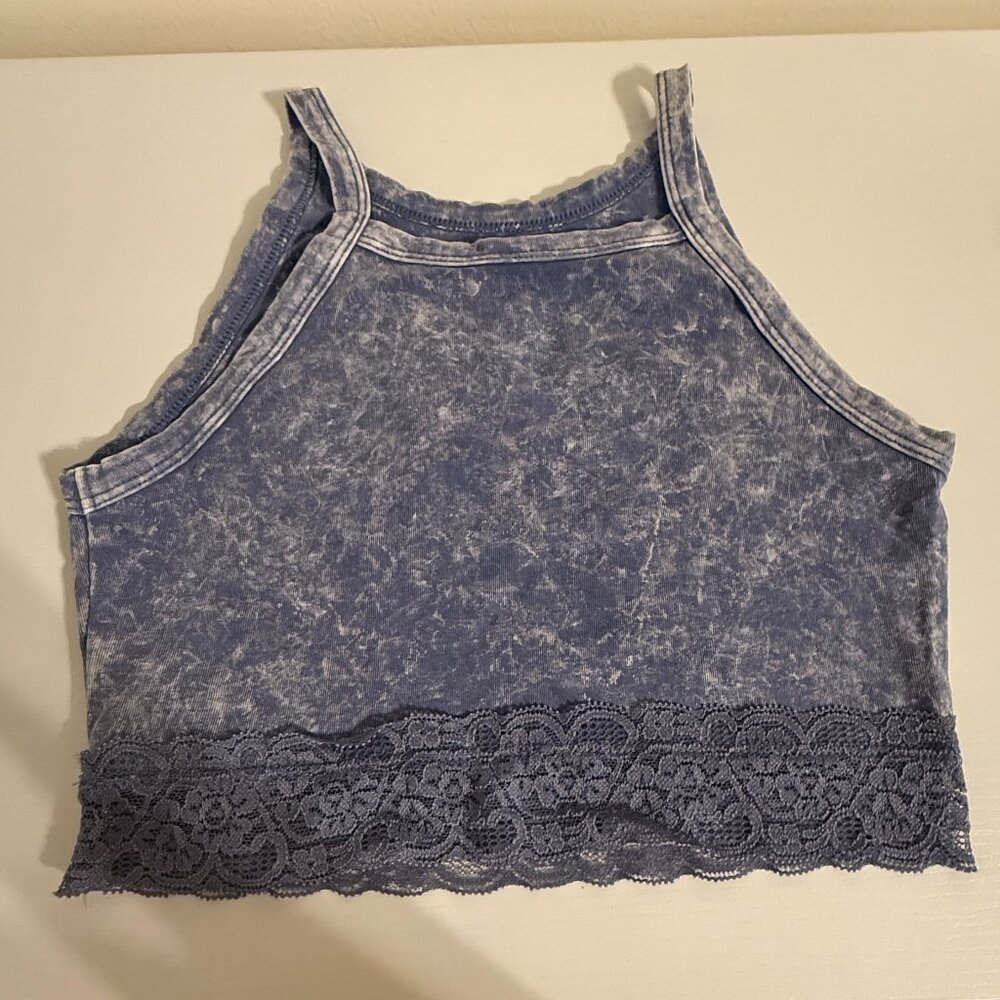 Acid Wash Blue Lace Trim Cropped Tank Top – Size XS